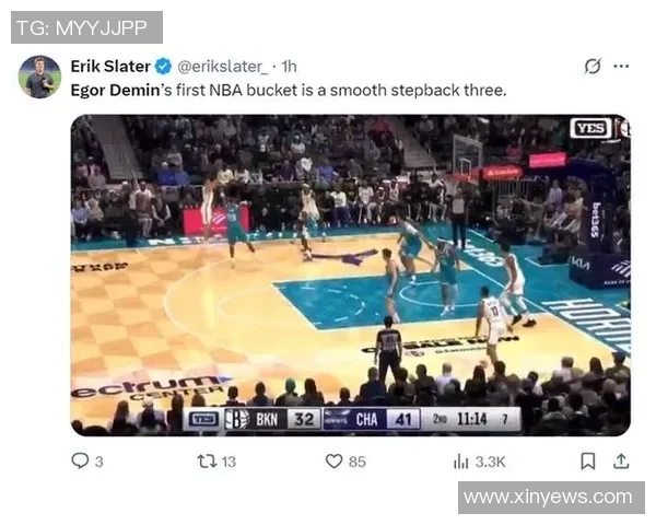 篮网新星萨拉夫展现强硬气势 转身突破后高空双手暴扣点燃全场